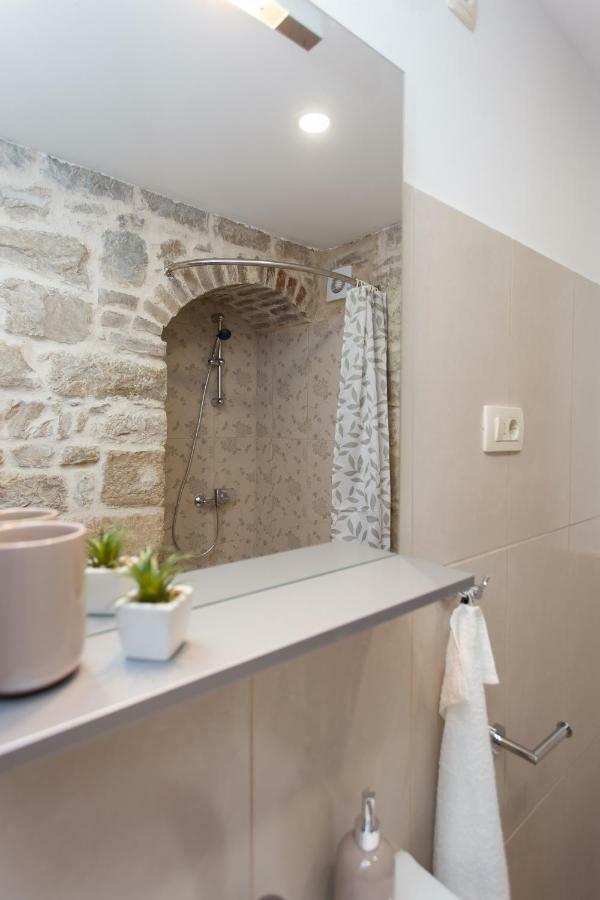 Studio Apartman "Brce" Kaštela Екстериор снимка
