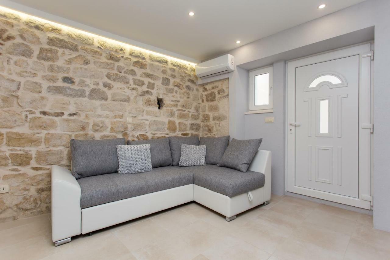 Studio Apartman "Brce" Kaštela Екстериор снимка