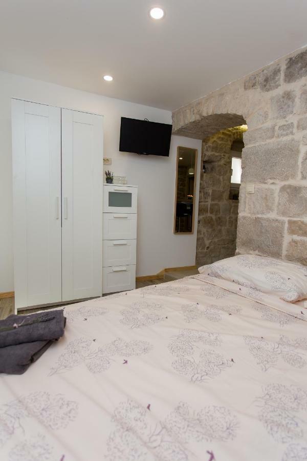 Studio Apartman "Brce" Kaštela Екстериор снимка