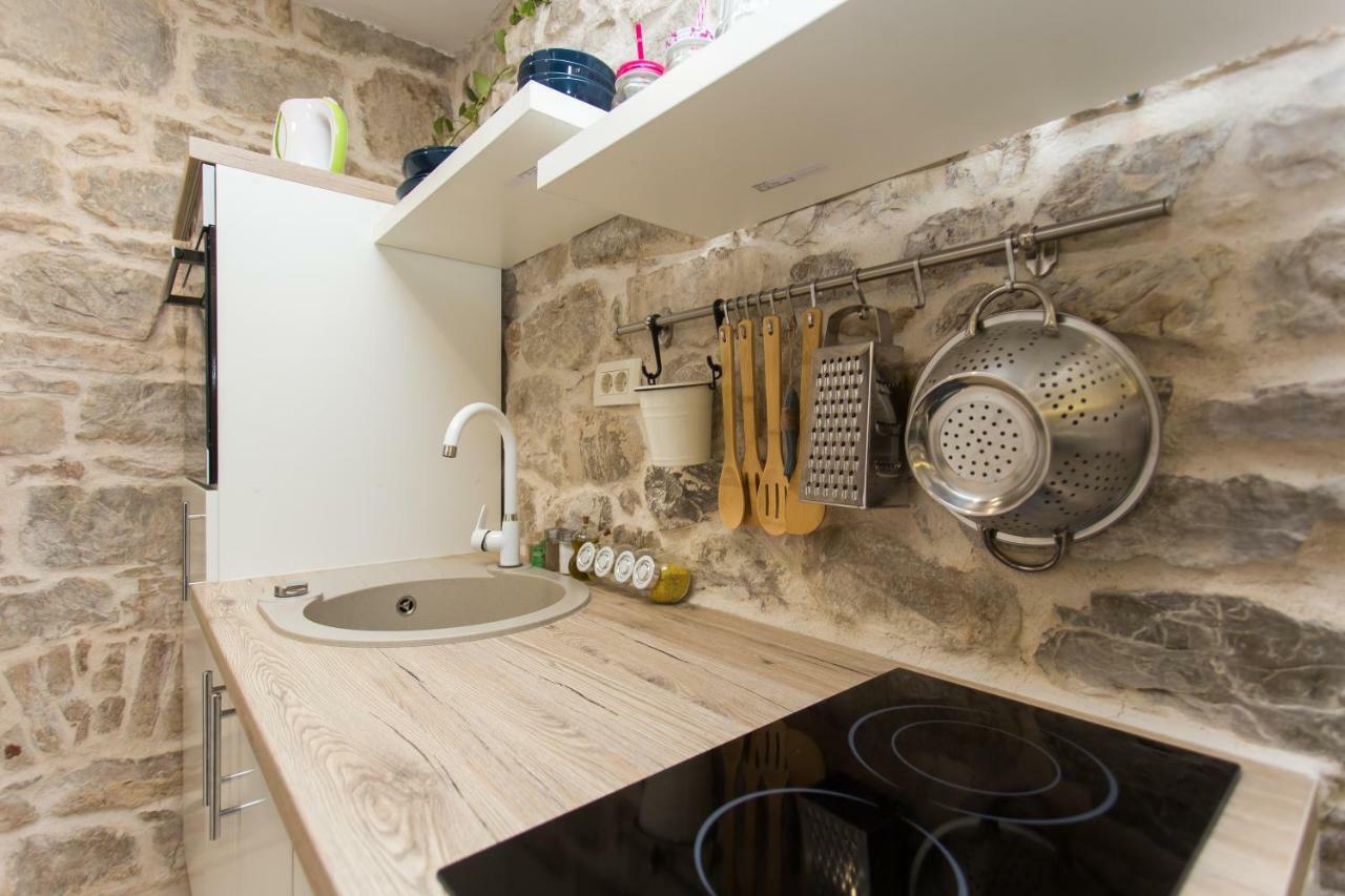 Studio Apartman "Brce" Kaštela Екстериор снимка